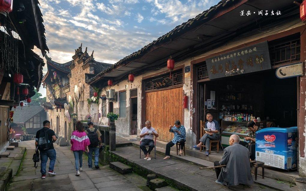 逃离阴森的岛屿